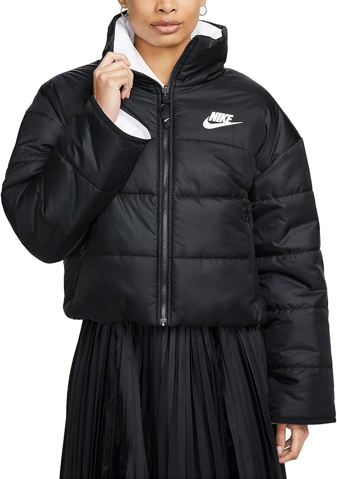 nike sportswear therma-fit repel giacca reversibile nera e bianca donna